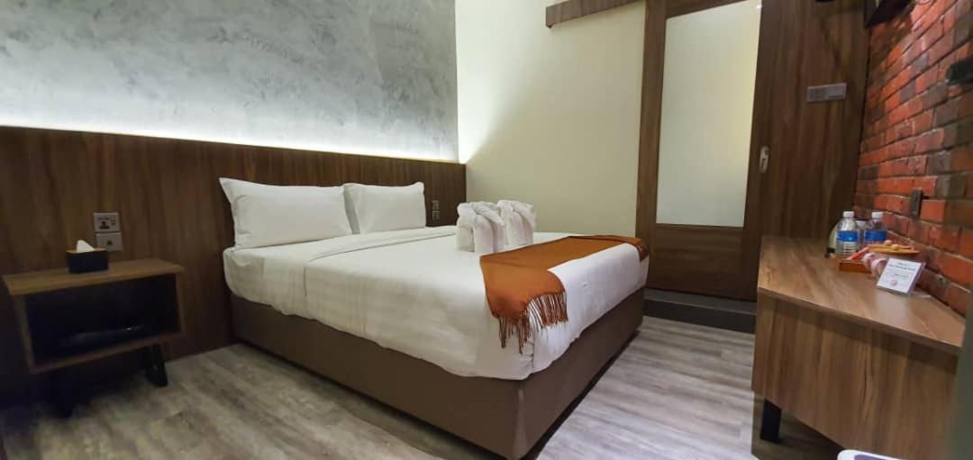 Vista Hotel Тавау Экстерьер фото